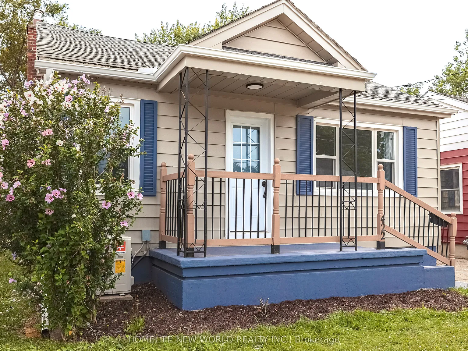 3 bed, $2,100 — Photo 1