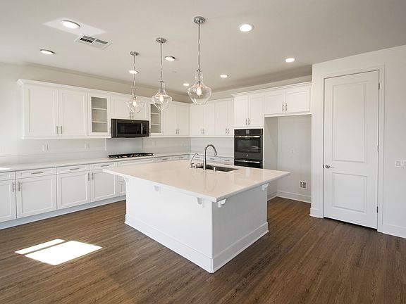 4th image of 36701 Hermosa Dr