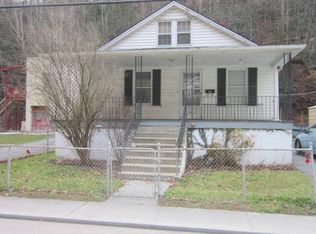 396 Stewart St, Welch, WV 24801