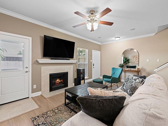 5th image of 3114 Holly Hall St #3114