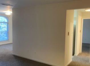 8304 Tobin Rd APT 21, Annandale, VA 22003