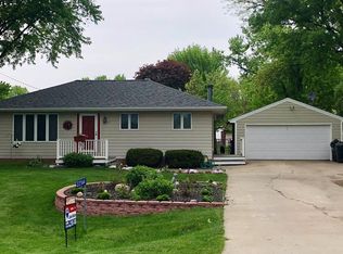 22564 Circle Dr, Fort Dodge, IA 50501
