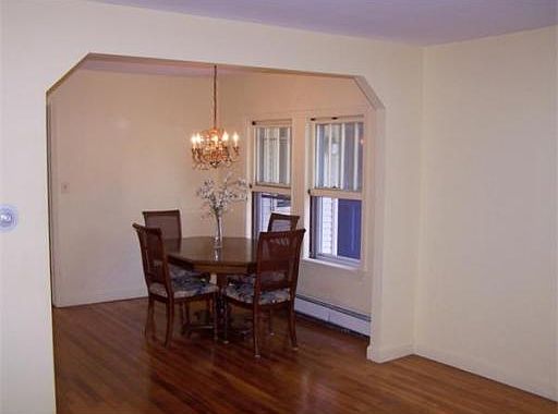 3rd image of 15 Greenvale Ave