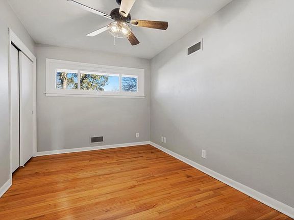 4th image of 1115 Saint Andrews Way