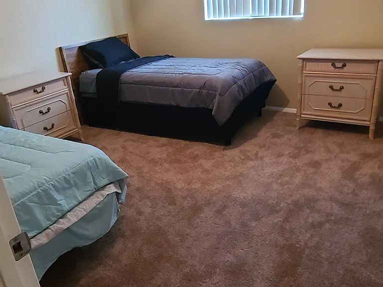 1140 E Curry Rd #B — Photo 11