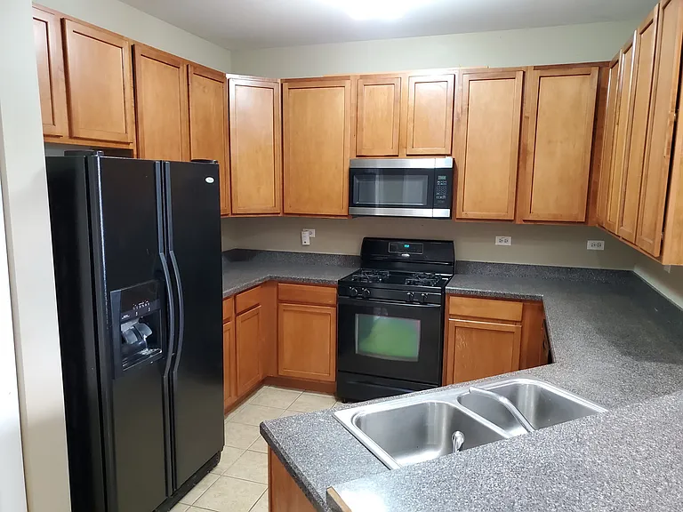 207 Springbrook Trl S — Photo 3