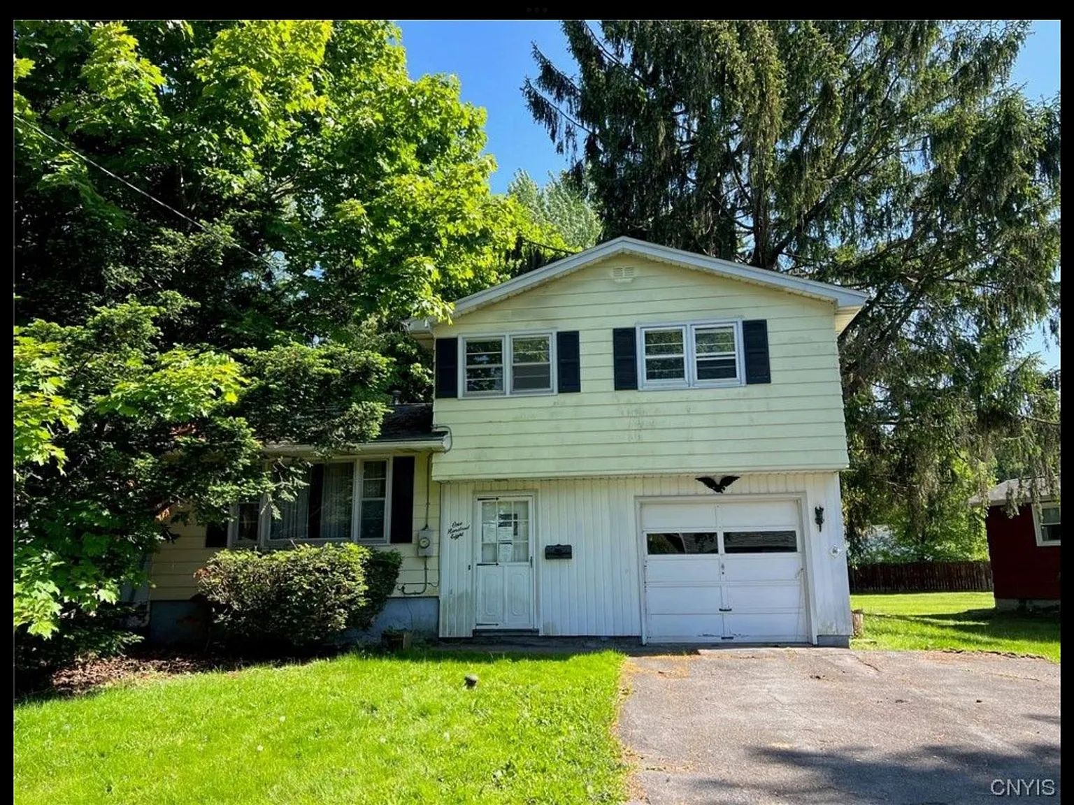 3 bed, 1144 sqft, $1,750 — Photo 1