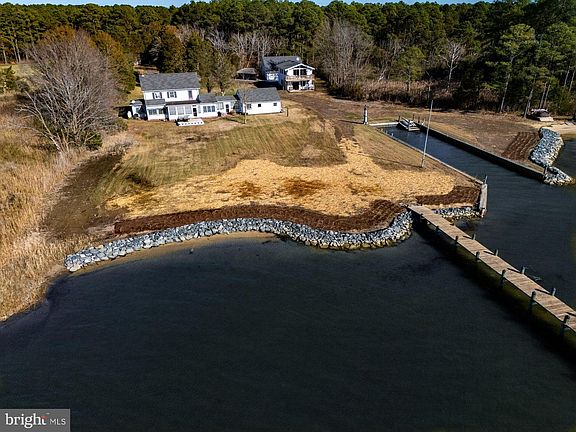 5th image of 1308 Town Point Rd