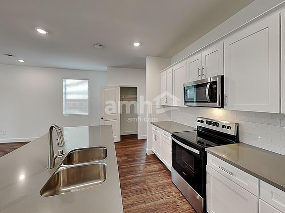3rd image of 9155 S Conquistador St