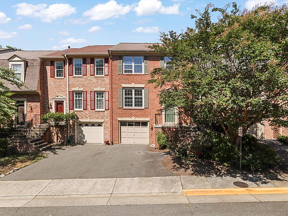 3rd image of 5929 Woodfield Estates Dr