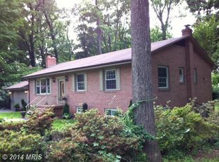 2902 Beau Ln, Fairfax, VA 22031