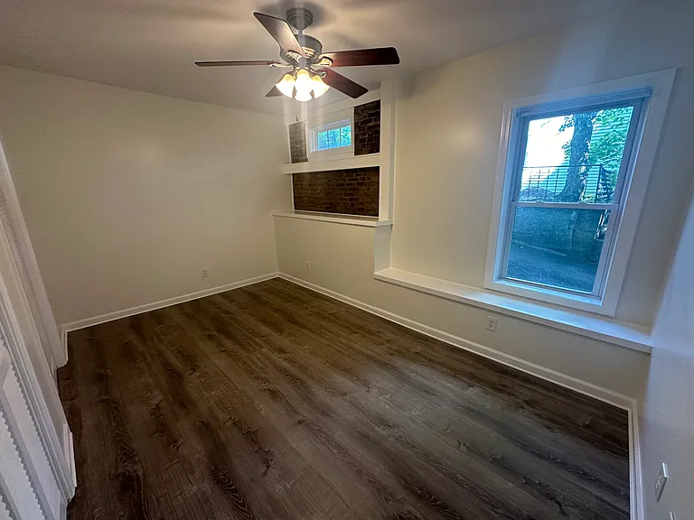 9 Greenmount Ter #11B — Photo 4