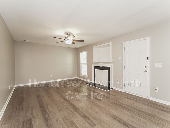 4th image of 2618 Black Cherry Dr