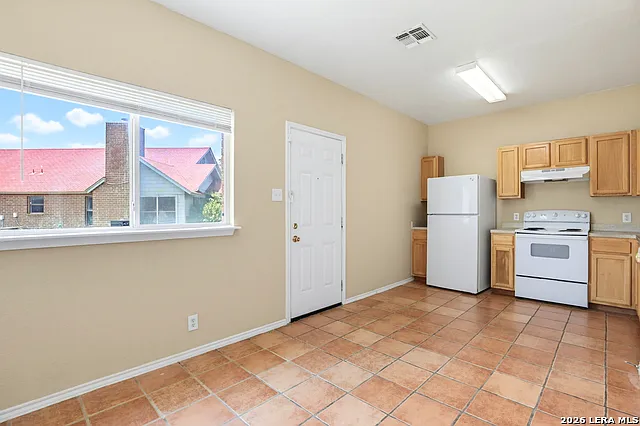 6342 Queens Castle Dr — Photo 6