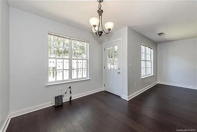 9438 Elizabeth Townes Ln — Photo 6