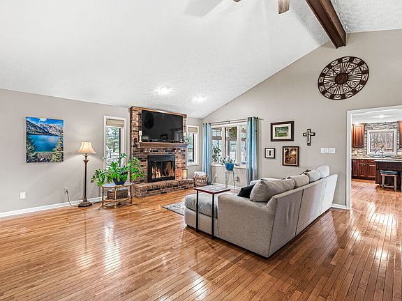 4th image of 3539 Romar Dr