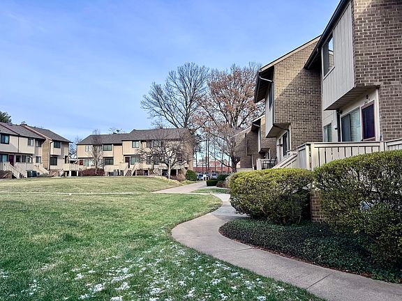4th image of 2440 Glengyle Dr #240