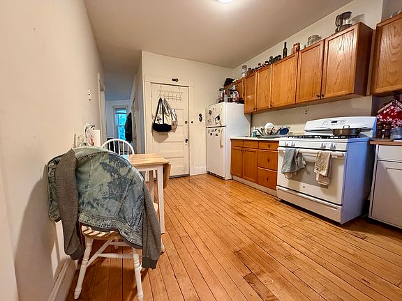 5th image of 38 Plymouth St #1