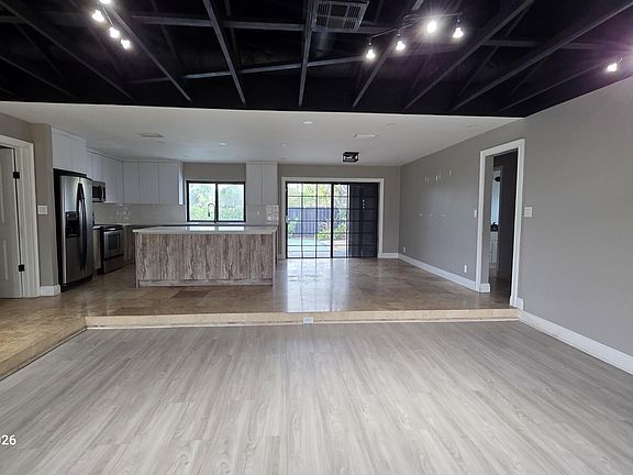 5th image of 5110 SW 101st Avenue