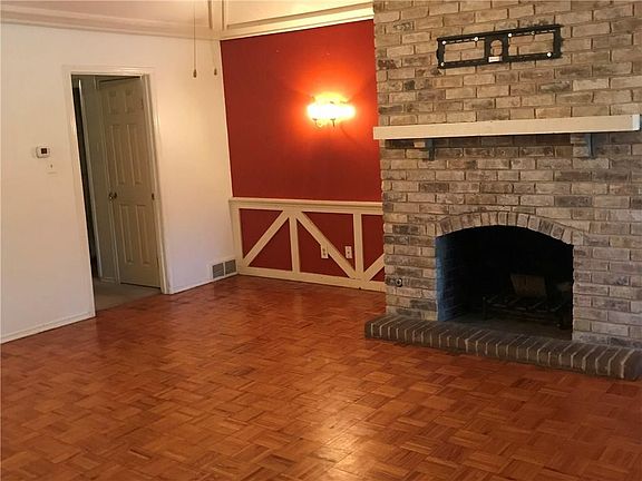 3rd image of 13433 Blossomheath Ln