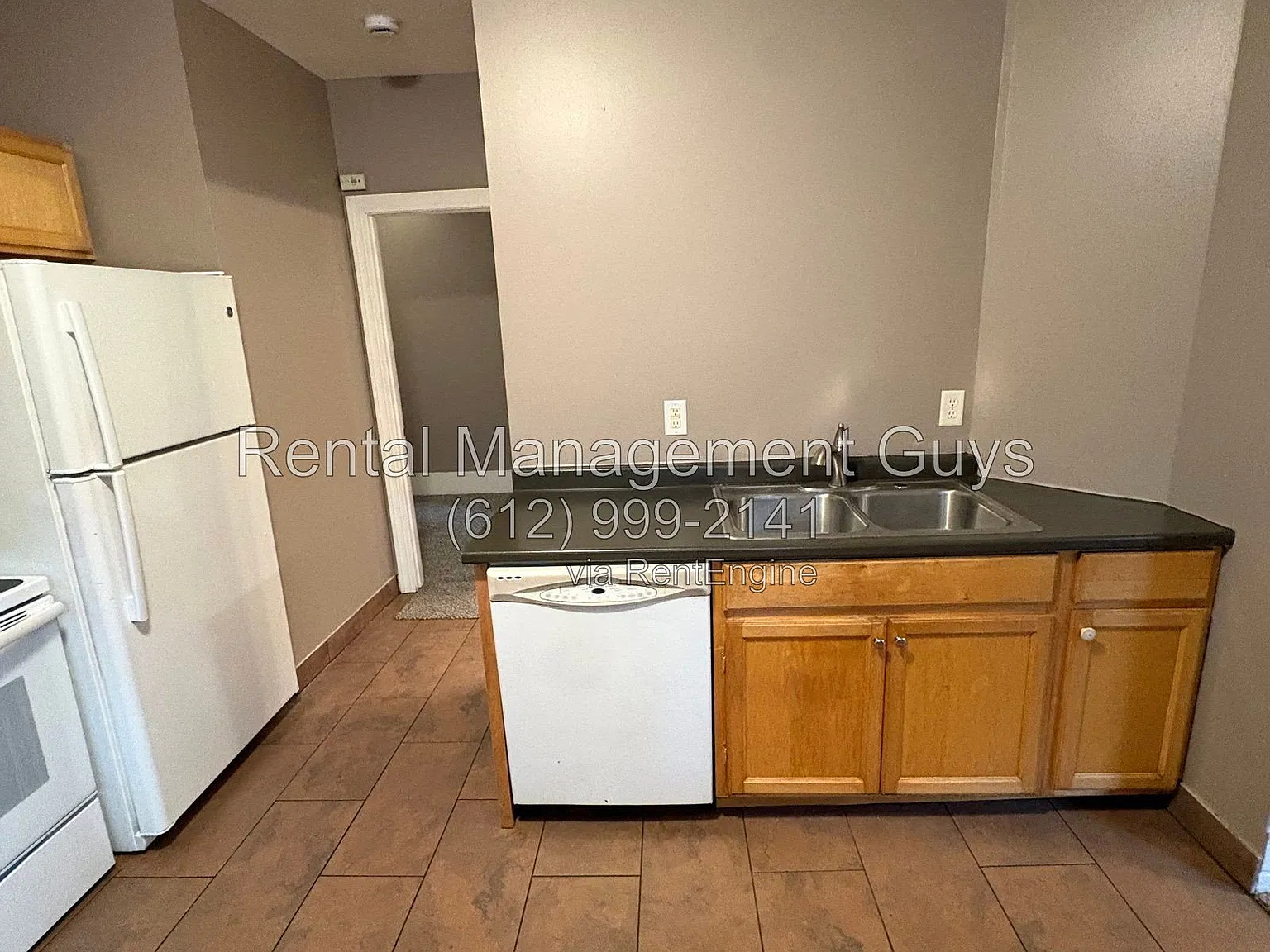 4 bed, 2.0 bath, $2,100 — Photo 3