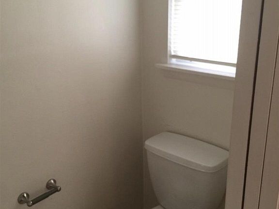 4th image of 5912 Hacienda Dr