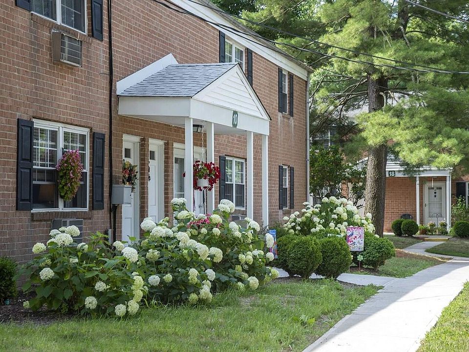 Briarwood House Apartments 18 Craigville Rd Goshen NY Zillow