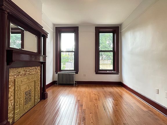 5th image of 710 Sterling Pl Floor 2