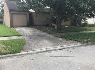 8539 Goldeneye Ln, Jacksonville, FL 32217