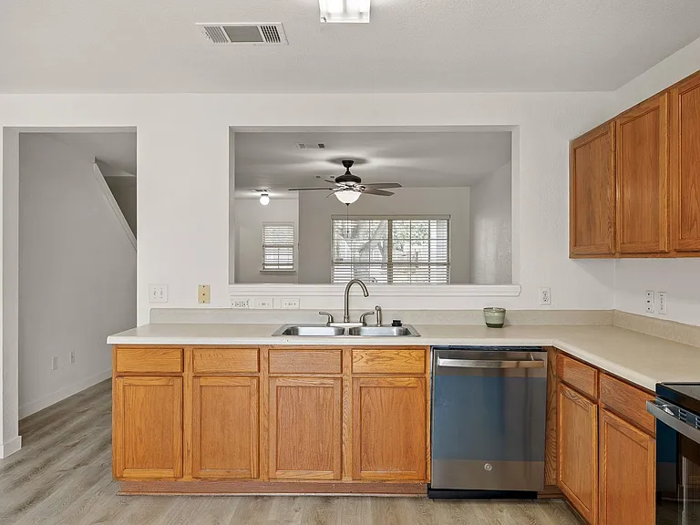 13421 Alysheba Dr — Photo 12