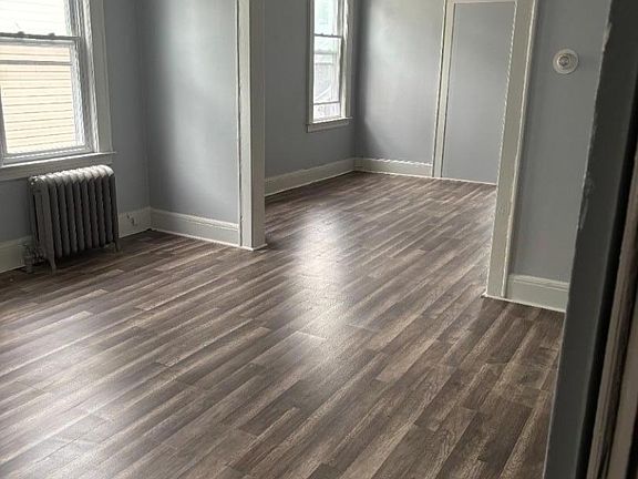 2nd image of 22 Peachtree Rd