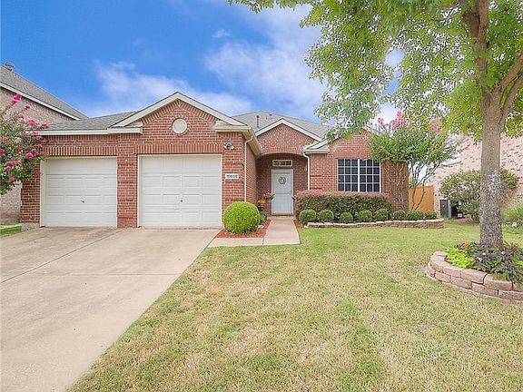 2nd image of 10605 Gleneagles Ln