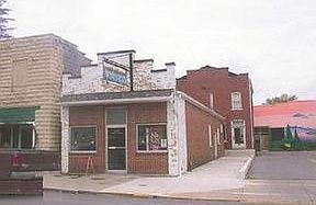 1st image of 210 High St