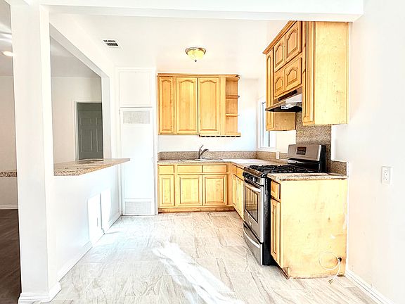 5th image of 1814 Buffington St