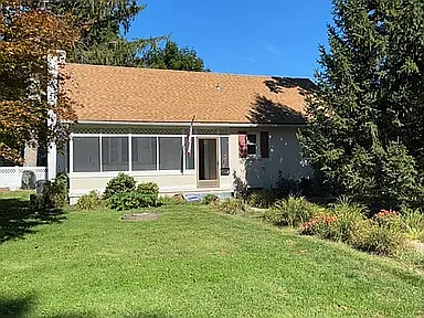 2 bed, 960 sqft, $1,800 — Photo 2
