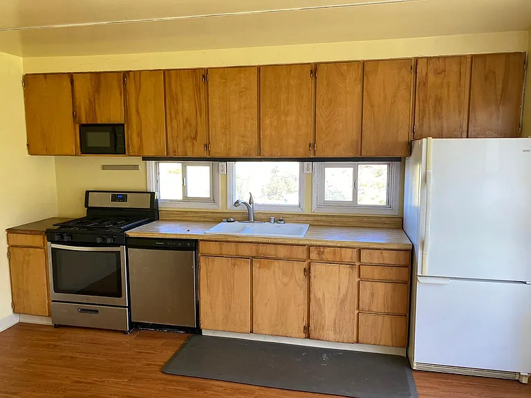 635 Talbot Ave — Photo 12