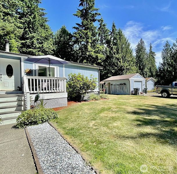 5th image of 22817 146th Avenue E