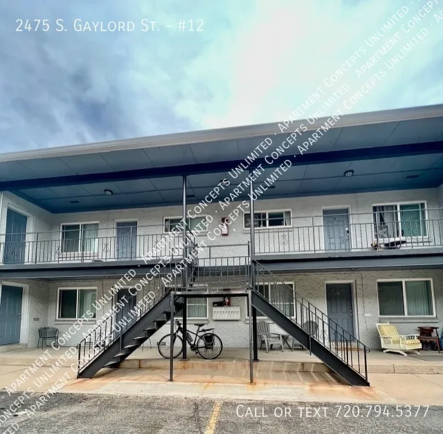 Building Photo - 2475 S Gaylord St #12