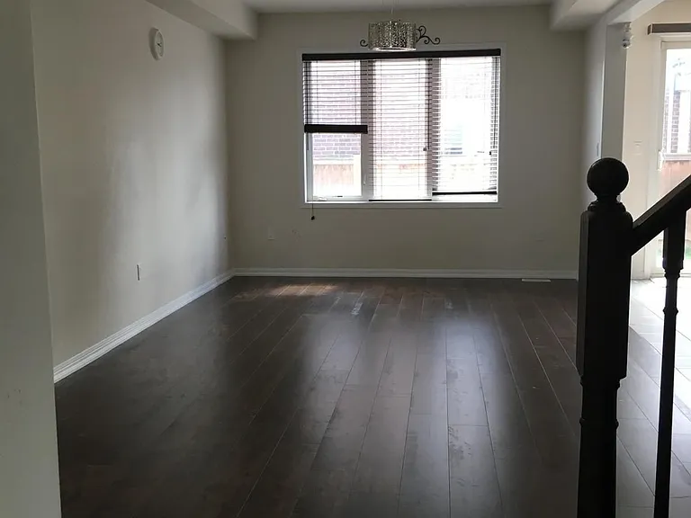 94 Robert Parkinson Dr — Photo 5