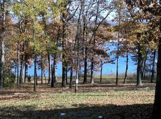 1640 Lake Bluff Dr, Reeds Spring, MO 65737