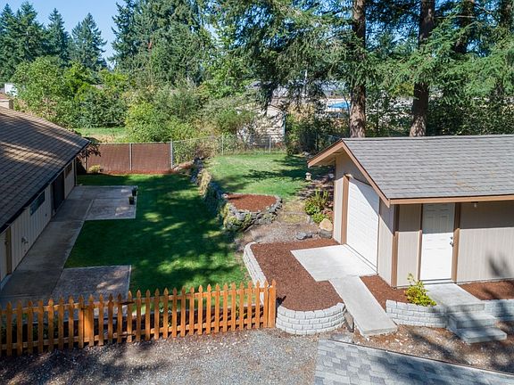 3rd image of 6705 161st Street Ct E