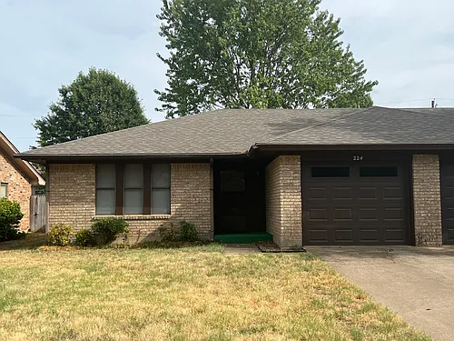 224 Rosebud Dr Photo 1