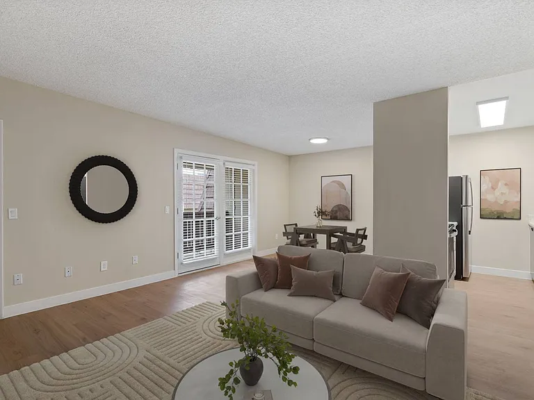 Verde Apartments — Photo 20