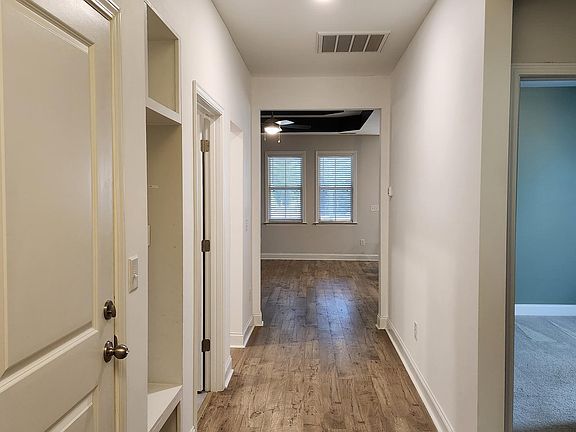 2nd image of 8 Bucklick Creek Ct