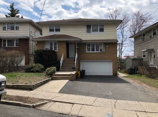 70 W Columbia Ave, Palisades Park, NJ 07650