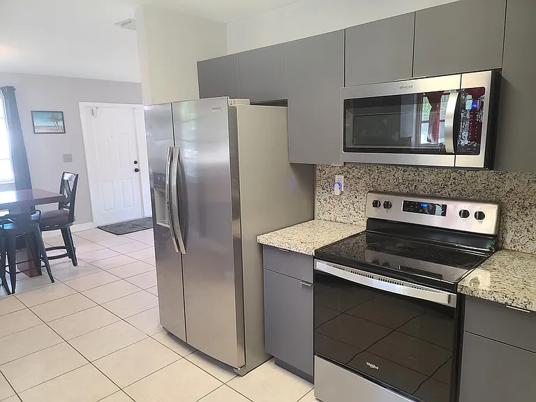 2884 SW 36th Ave — Photo 9