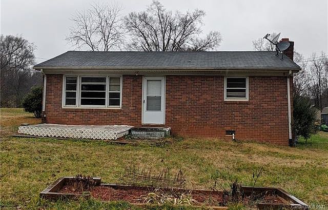 1st image of 701 Lantana Dr