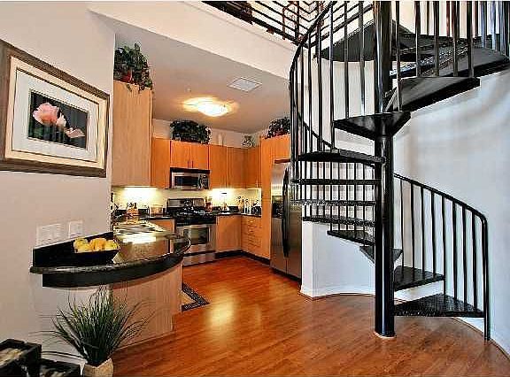 3rd image of 1465 C St Unit 3602