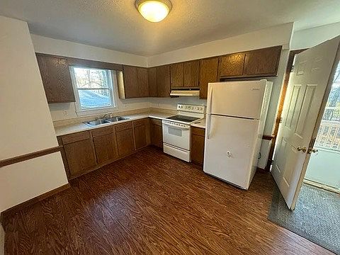 1st image of 713 Haverhill Rd #3