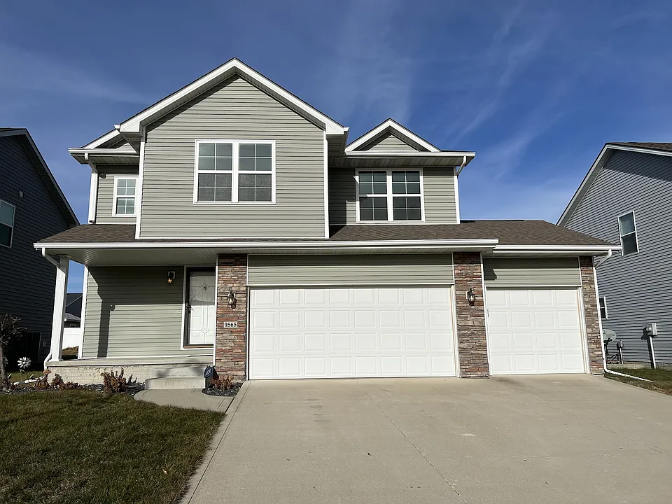 9565 Red Sunset Ct